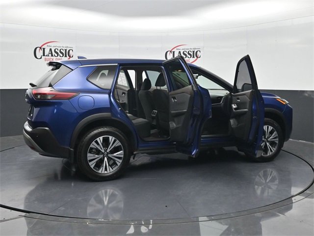 Used 2023 Nissan Rogue SV image 36