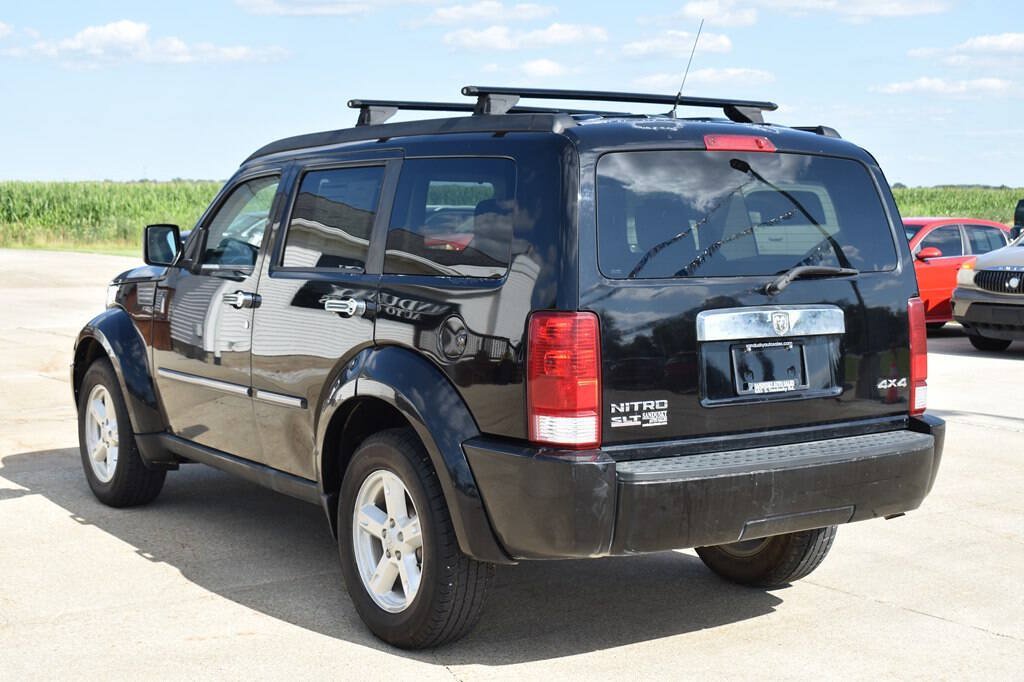 Used 2007 Dodge Nitro SLT AWD/4WD image 5