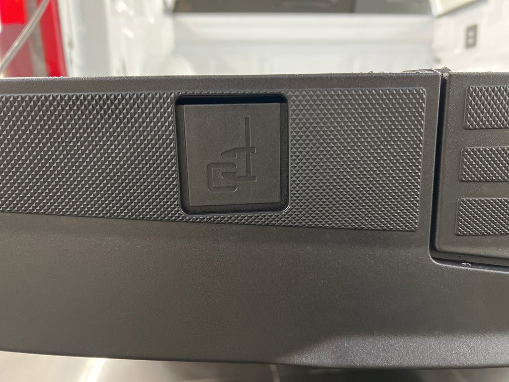 New 2025 Ford F150 XLT w/ Equipment Group 302A MID image 37