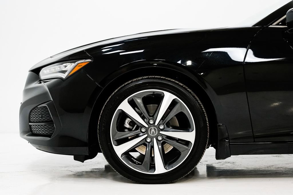 Certified 2025 Acura TLX w/ Technology Package image 28