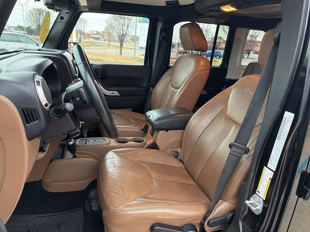 Used 2016 Jeep Wrangler Unlimited Sahara w/ Max Tow Package image 16