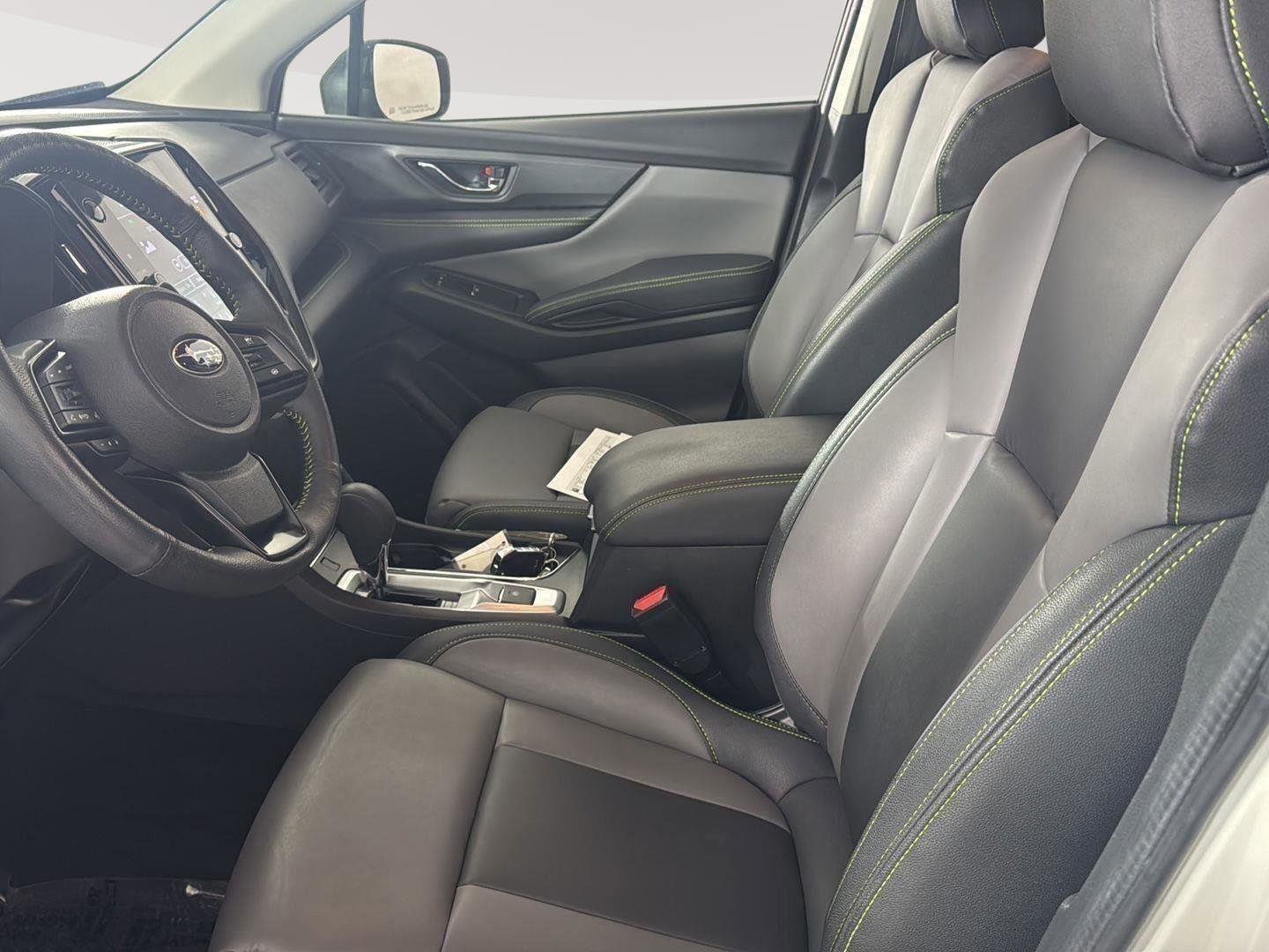 Used 2023 Subaru Ascent Onyx Edition image 9