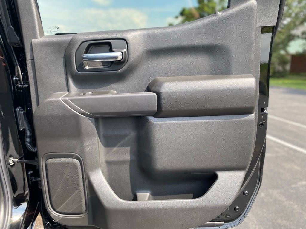 New 2026 Chevrolet Silverado 1500 Custom Trail Boss AWD/4WD image 13
