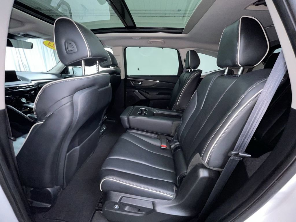 Used 2023 Acura MDX SH-AWD w/ Advance Package image 15