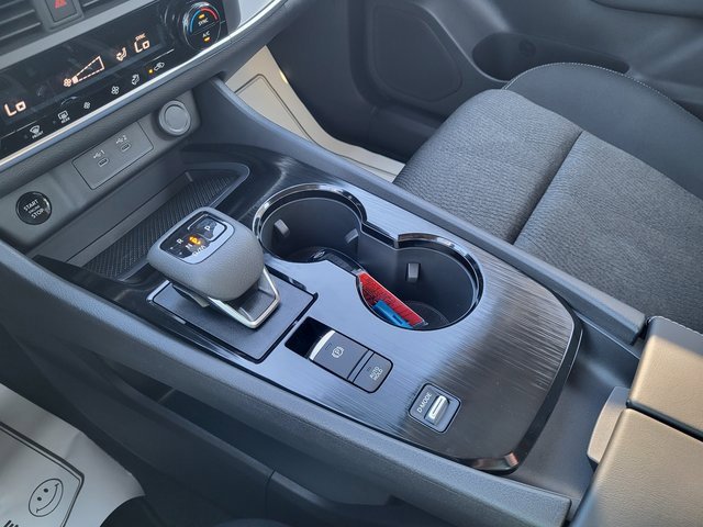 New 2026 Nissan Rogue SV image 18