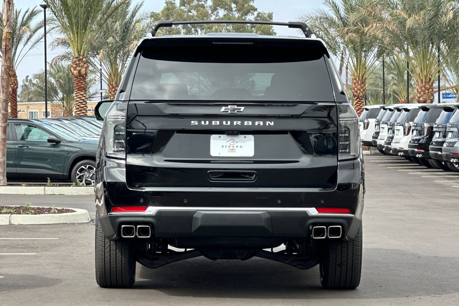 New 2026 Chevrolet Suburban High Country w/ LPO, Illumination Package image 5