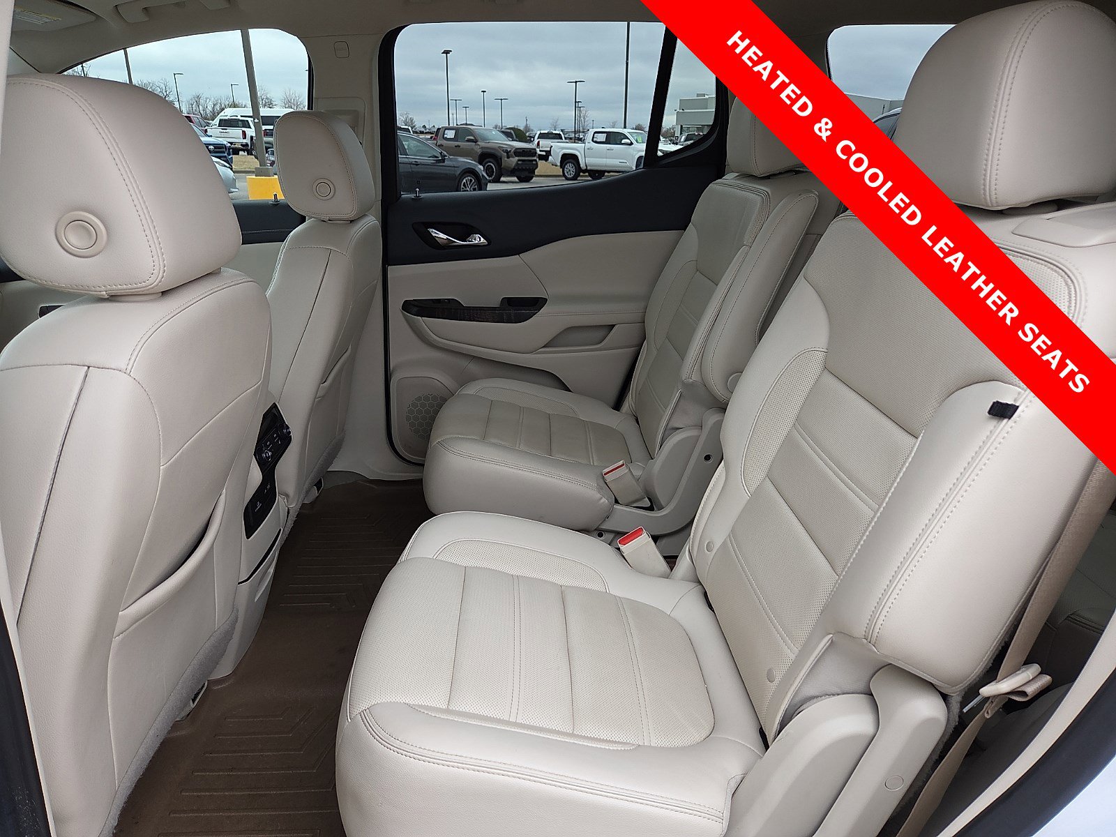 Used 2020 GMC Acadia Denali w/ Trailering Package image 11