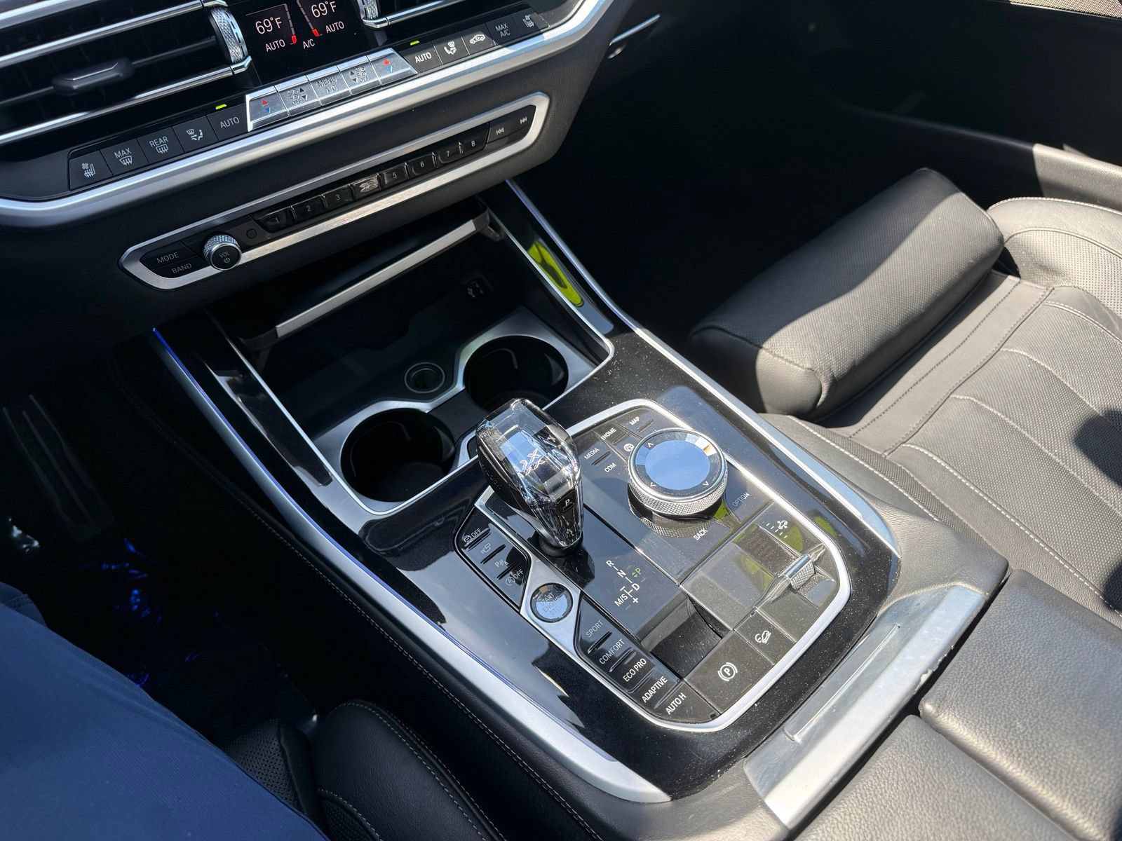 Used 2022 BMW X7 M50i AWD/4WD image 20