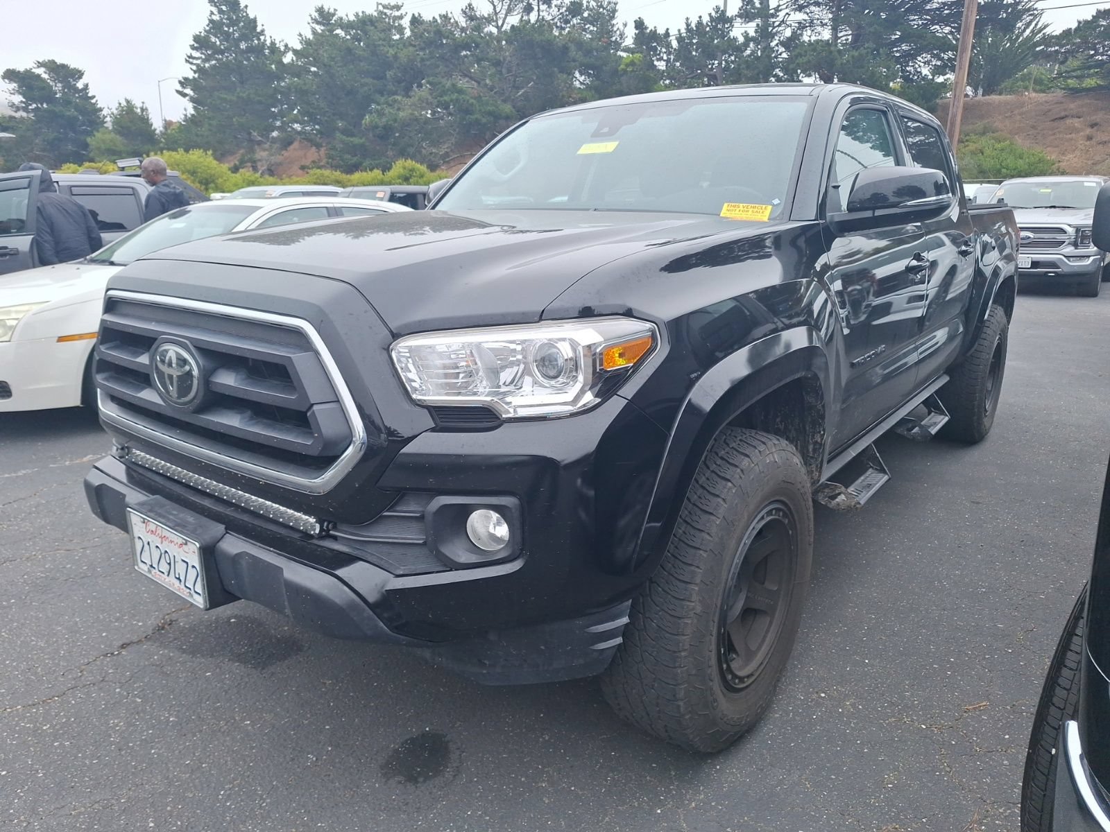 Used 2020 Toyota Tacoma SR5 w/ Technology Package AWD/4WD image 3