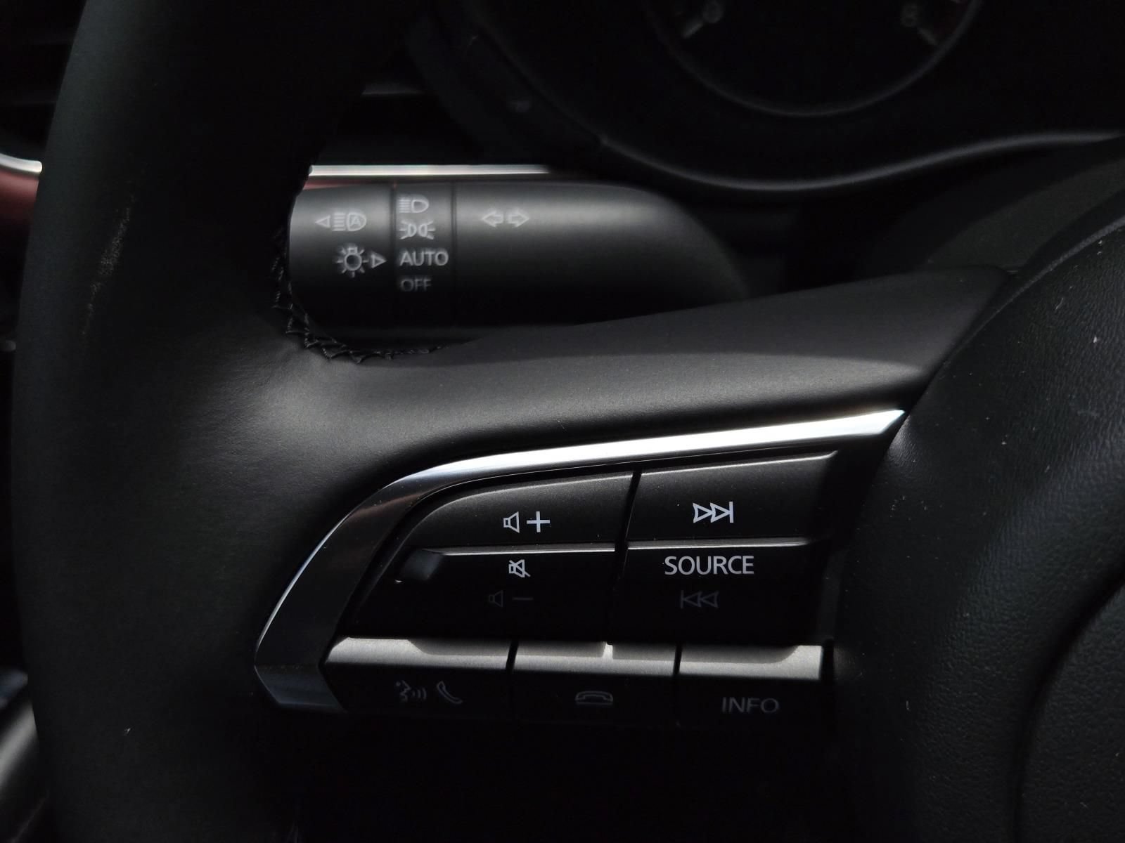 New 2026 MAZDA MAZDA3 2.5 S Hatchback w/ Premium Pkg FWD image 24