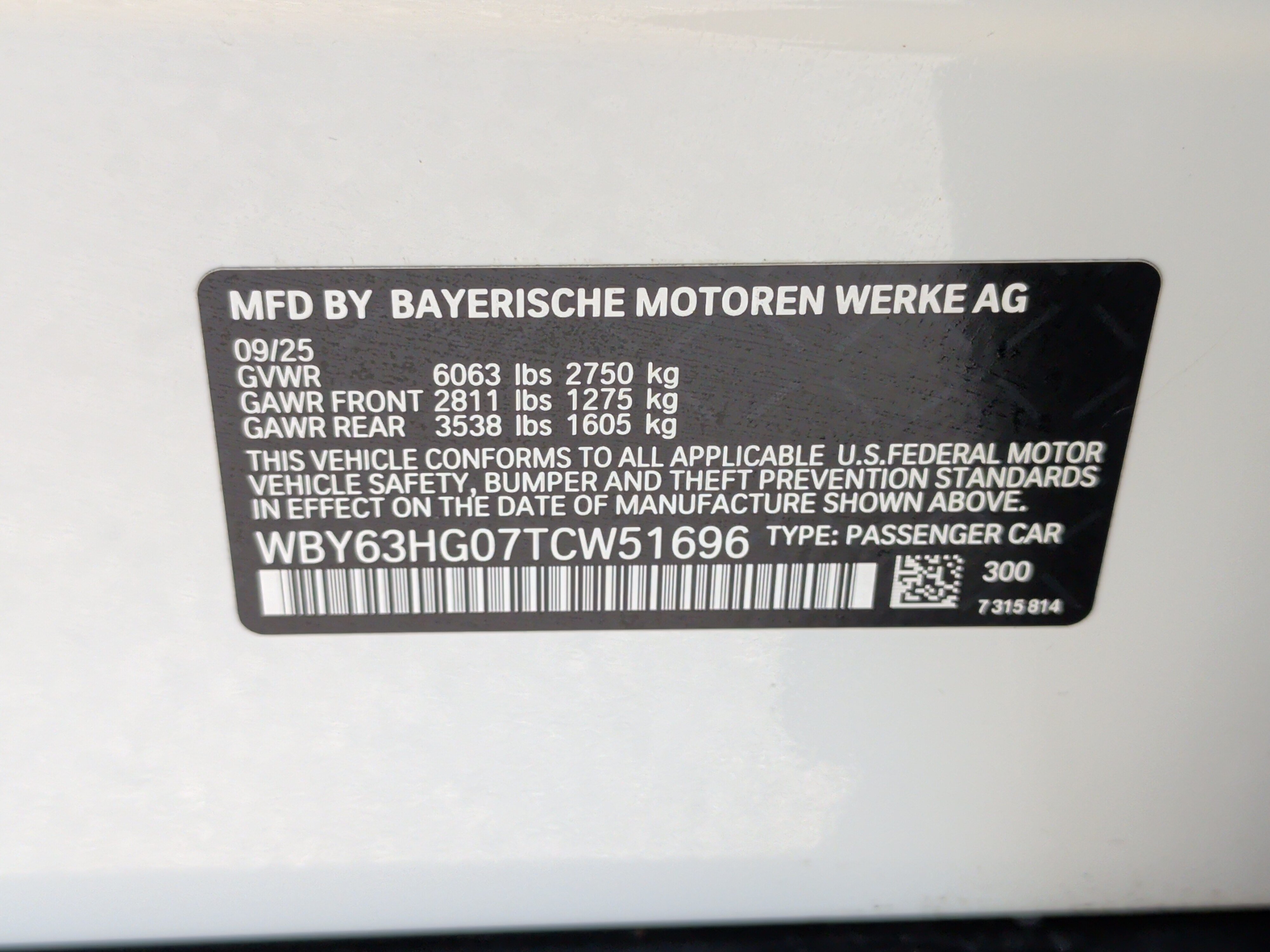 Certified 2026 BMW i5 eDrive40 w/ Premium Package RWD image 43