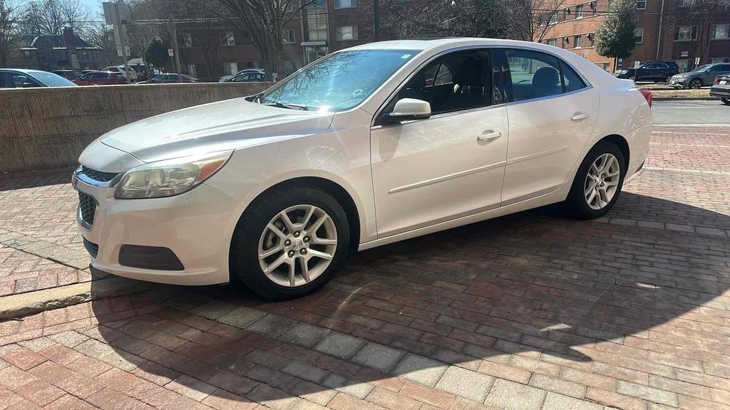 Used 2015 Chevrolet Malibu LT image 3