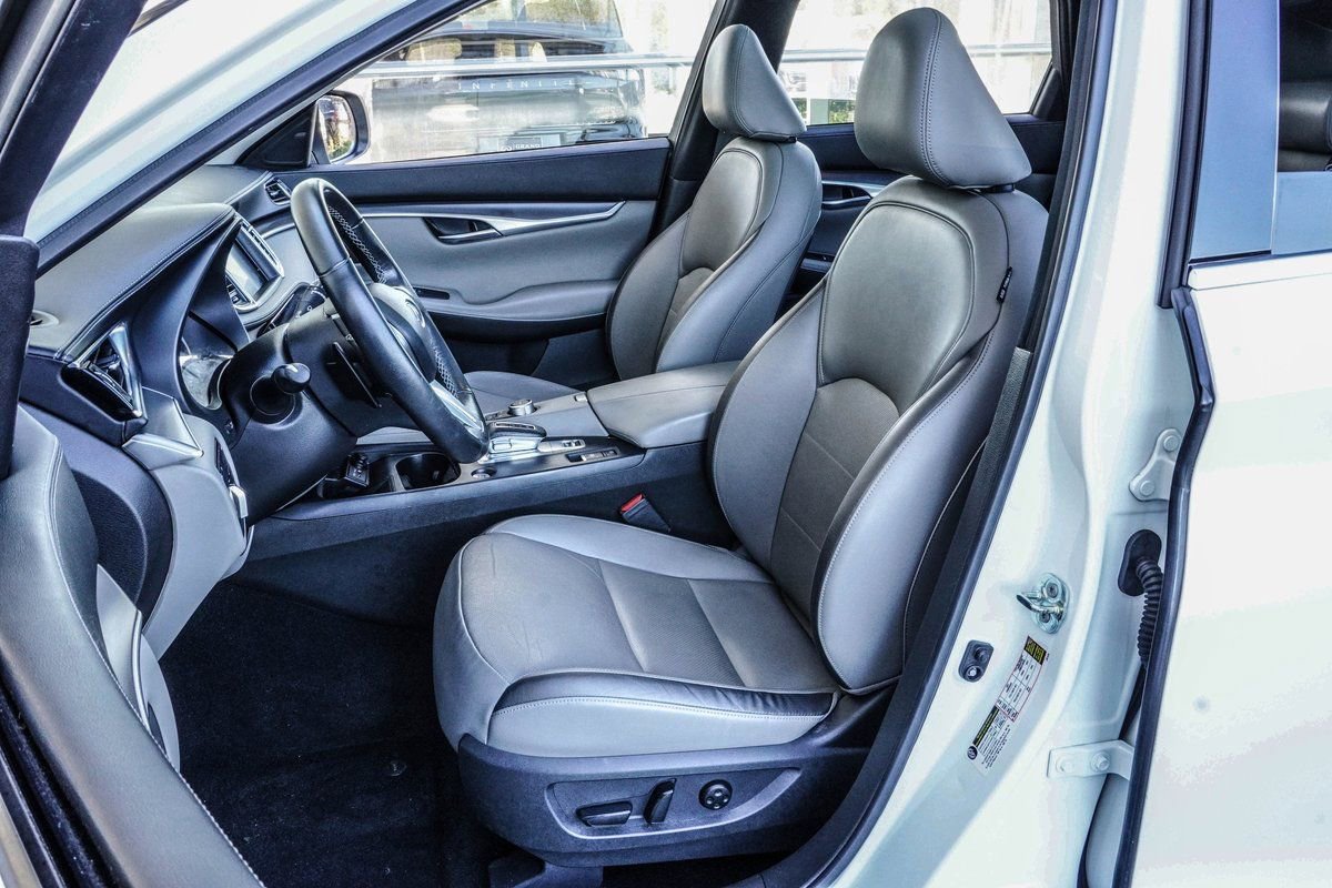 Used 2023 INFINITI QX50 Luxe image 20