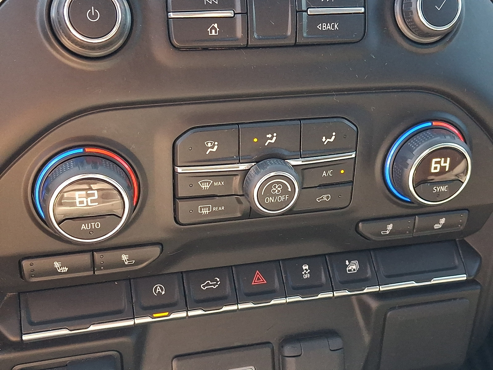 Certified 2019 Chevrolet Silverado 1500 LT w/ All-Star Edition AWD/4WD image 16