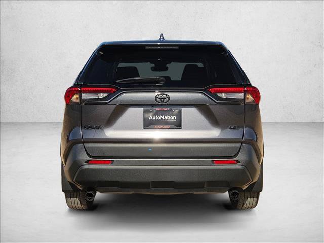 Used 2022 Toyota RAV4 LE FWD image 7