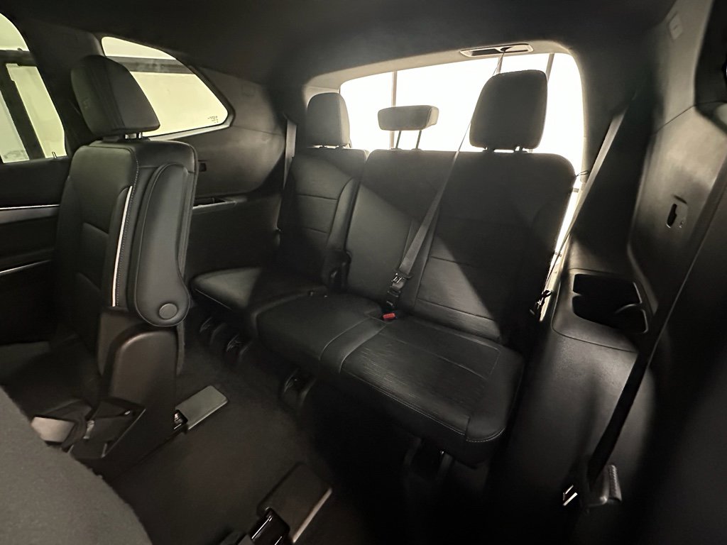 Certified 2025 Buick Enclave Sport Touring image 24