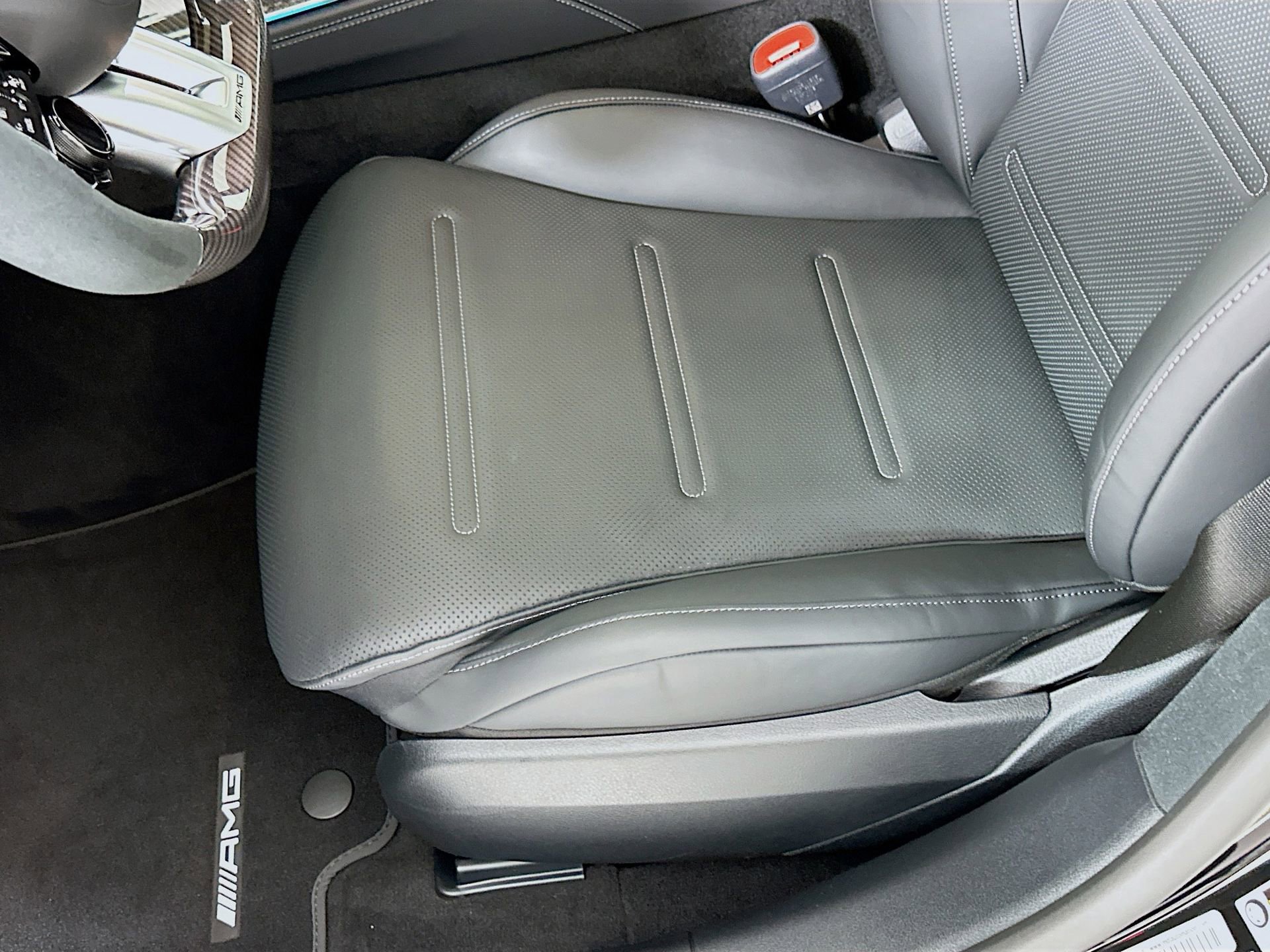 New 2026 Mercedes-Benz E 53 AMG e 4MATIC Sedan image 21