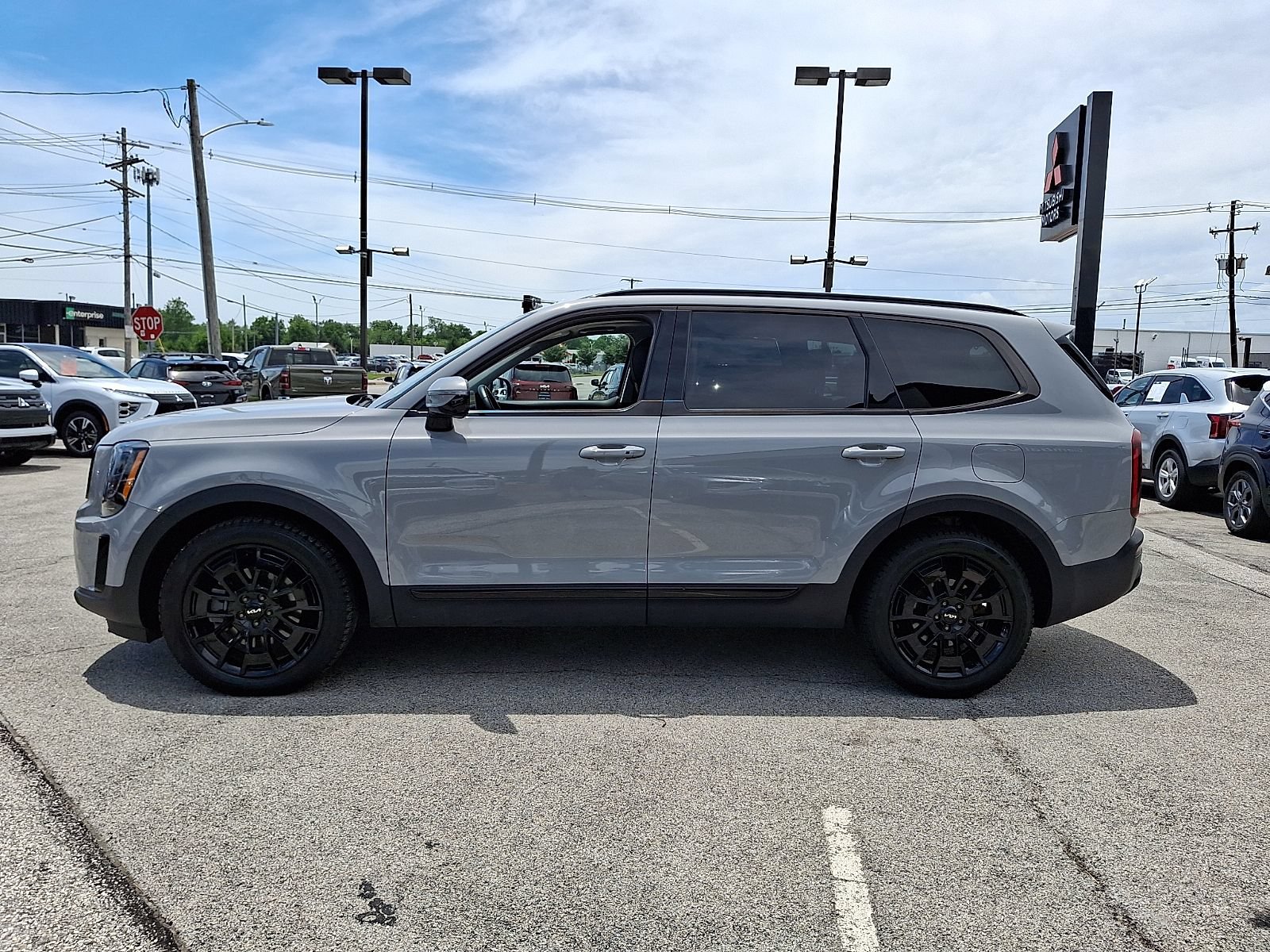 Used 2022 Kia Telluride SX w/ SX Prestige Package AWD/4WD image 4