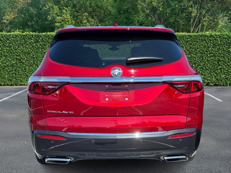 Used 2024 Buick Enclave Essence w/ Technology Package image 8