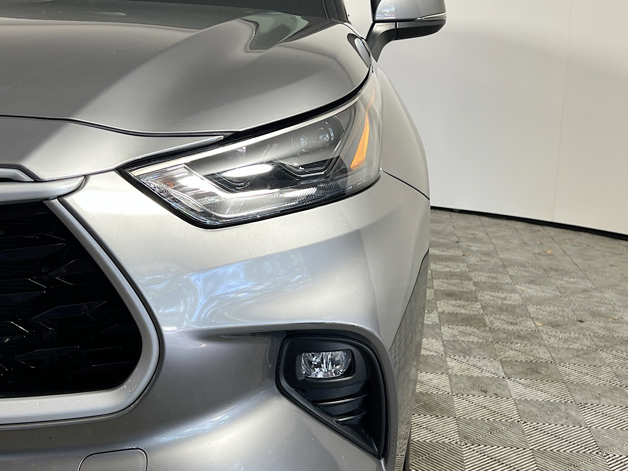 Used 2025 Toyota Highlander XLE image 12