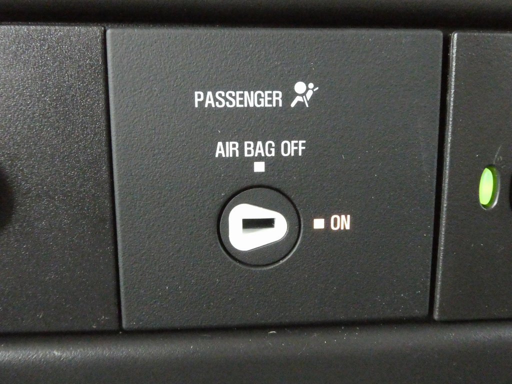 New 2025 GMC Savana 3500 w/ Power Convenience Package image 17