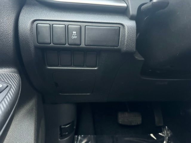 Used 2019 Mitsubishi Eclipse Cross ES image 26