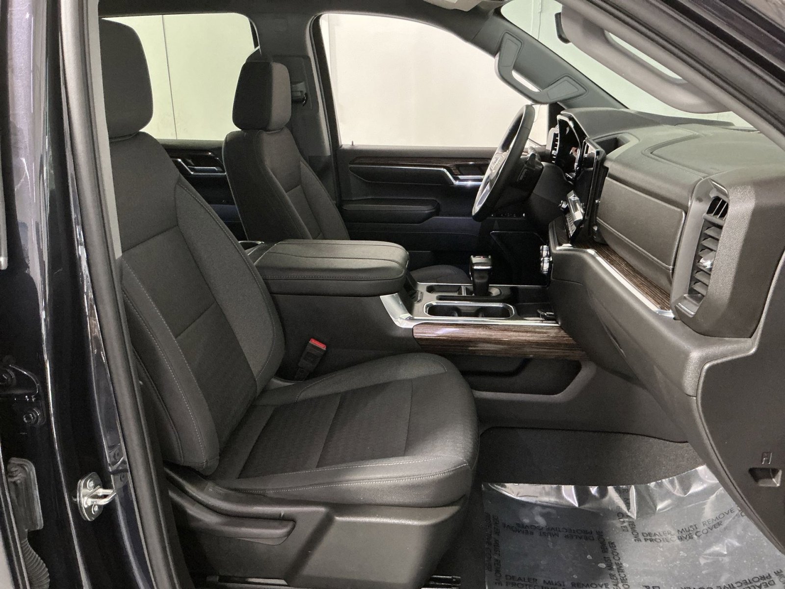 Used 2023 GMC Sierra 1500 Elevation image 34