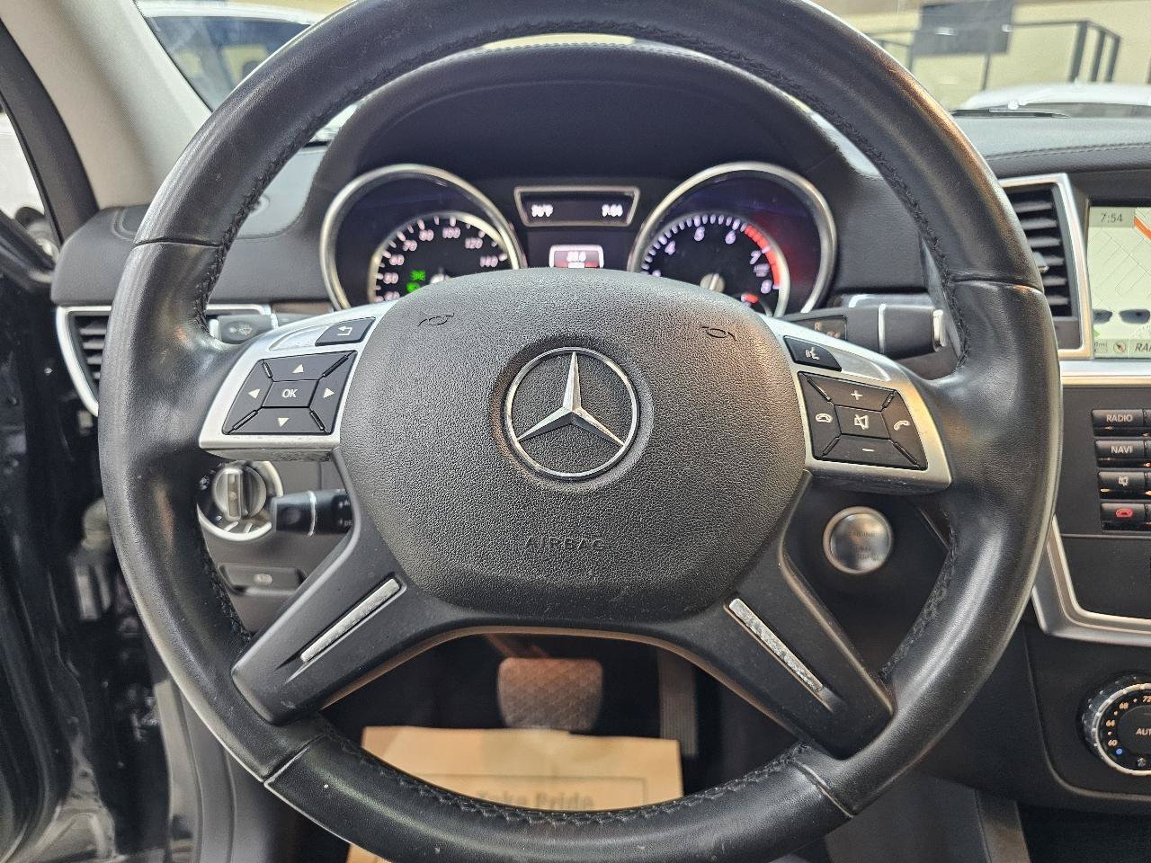 Used 2015 Mercedes-Benz GL 450 4MATIC image 31