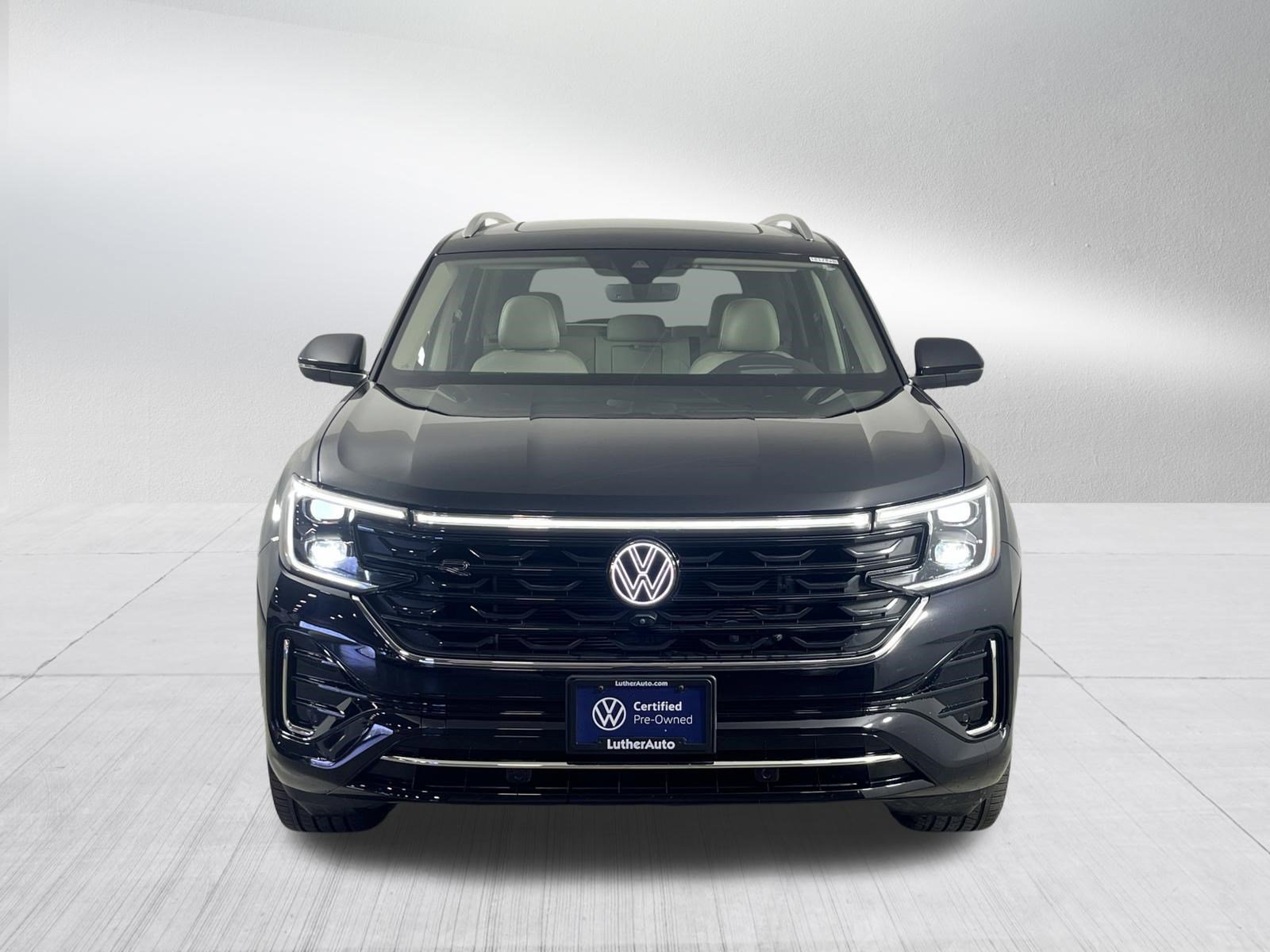 Certified 2024 Volkswagen Atlas SEL Premium R-Line AWD/4WD image 2