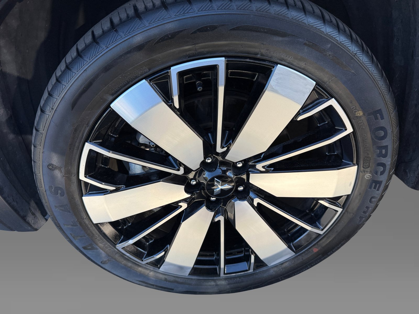 Used 2025 Mitsubishi Outlander SE FWD image 9