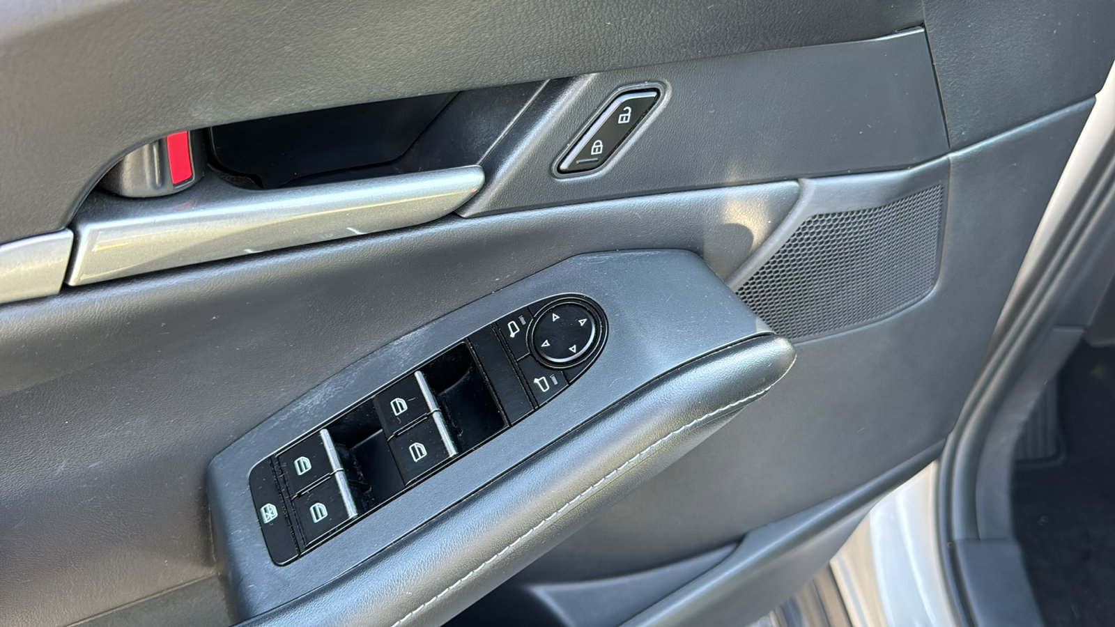 Used 2023 MAZDA CX-30 AWD 2.5 S w/ Select Package image 12