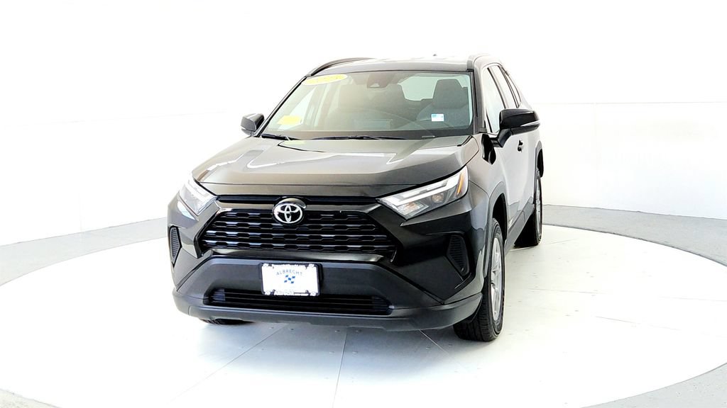 Certified 2025 Toyota RAV4 XLE AWD/4WD image 2