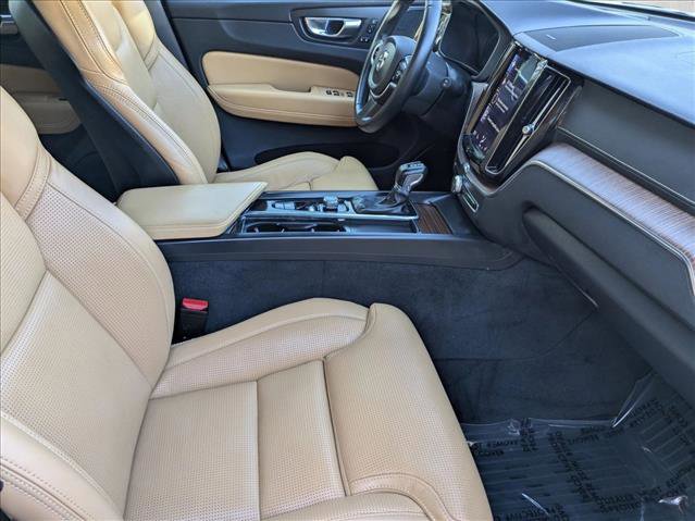 Used 2021 Volvo XC60 T5 Inscription w/ Advanced Package FWD image 20