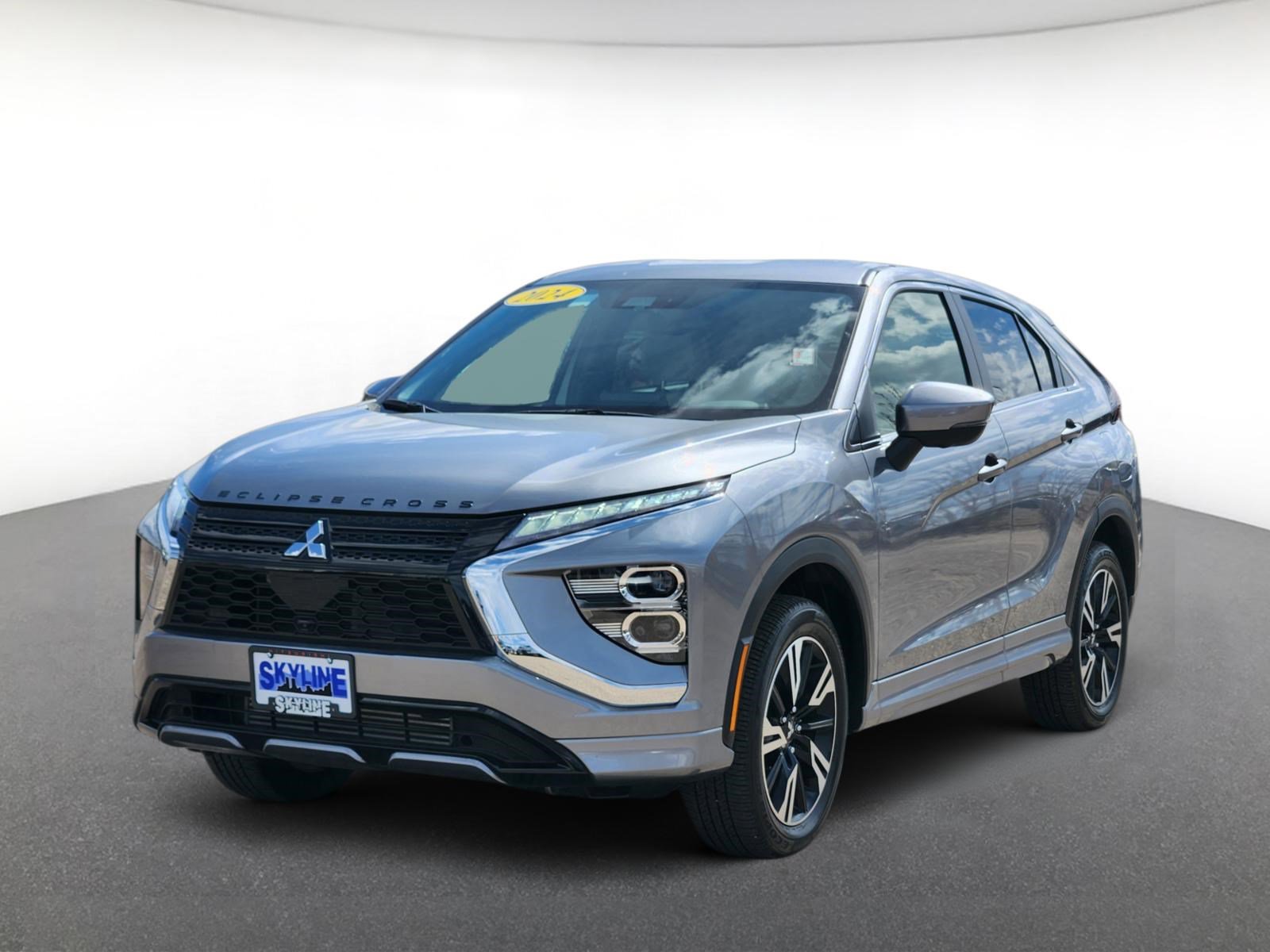 Used 2024 Mitsubishi Eclipse Cross SEL AWD/4WD image 2