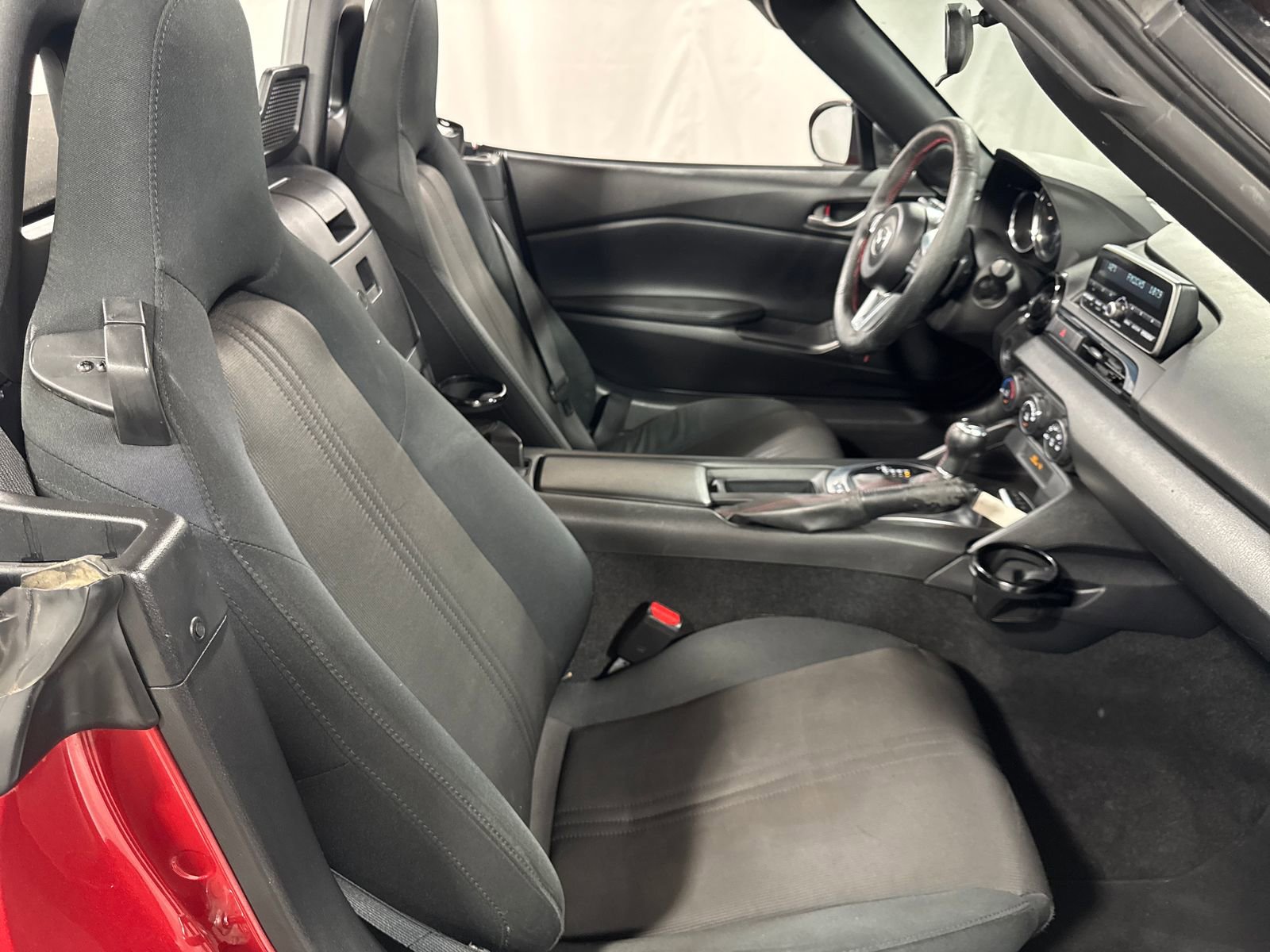 Used 2017 MAZDA MX-5 Miata Sport RWD image 24