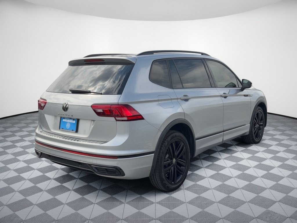 Used 2022 Volkswagen Tiguan SE R-Line FWD image 9