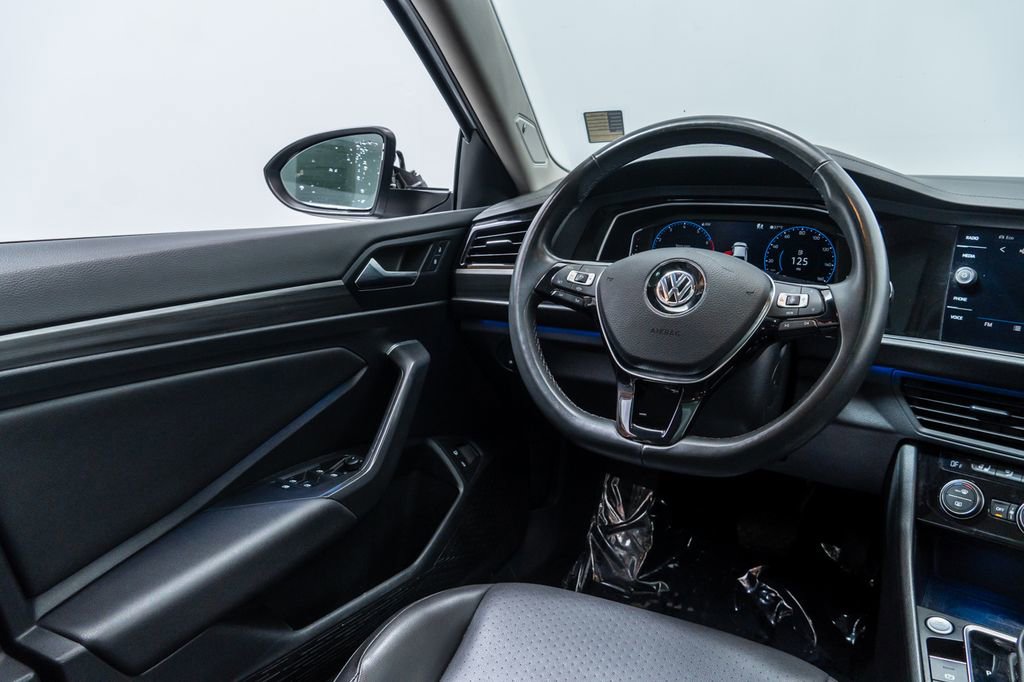 Used 2020 Volkswagen Jetta SEL FWD image 21