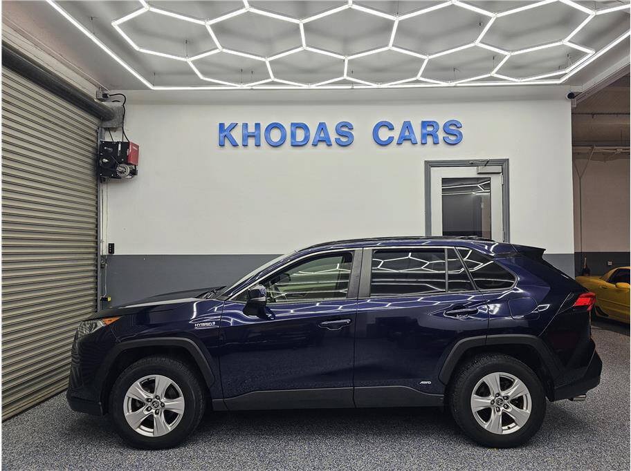 Used 2020 Toyota RAV4 XLE w/ Convenience Package