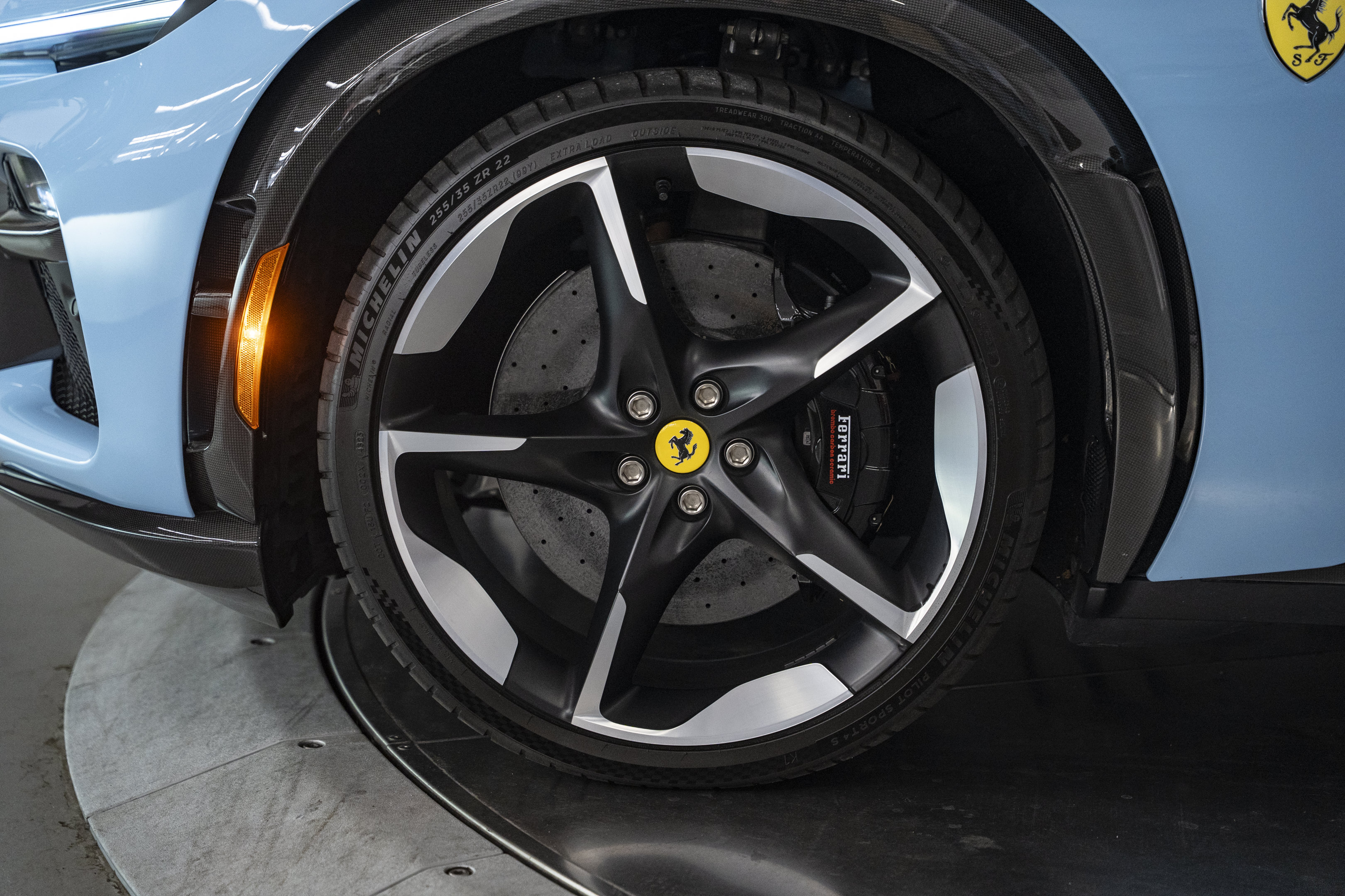 Used 2025 Ferrari Purosangue AWD/4WD image 19