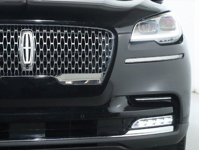 Certified 2023 Lincoln Aviator Reserve w/ Equipment Group 201A image 8