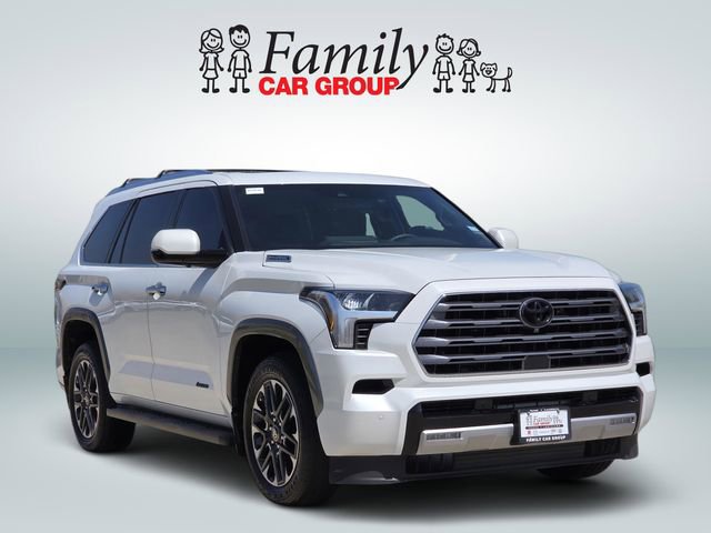 Used 2025 Toyota Sequoia Limited w/ Tow Technology Package AWD/4WD image 2