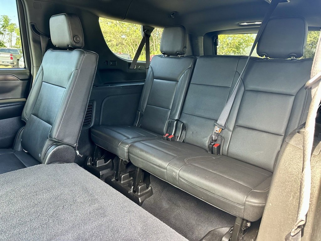 Used 2021 Chevrolet Suburban LT image 13