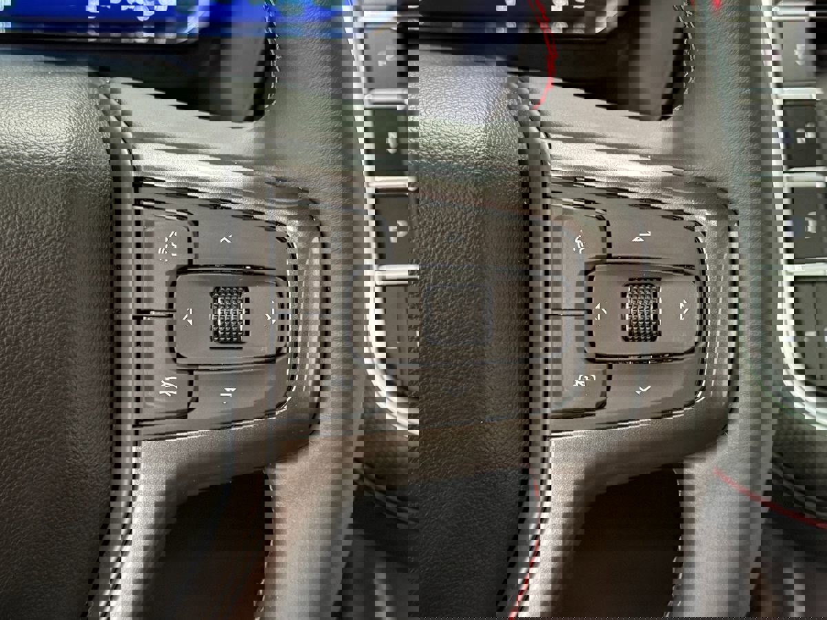 Used 2024 Chevrolet Suburban RST w/ Luxury Package image 22