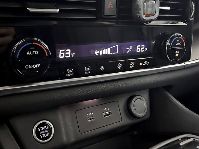 Used 2022 Nissan Rogue SV image 15