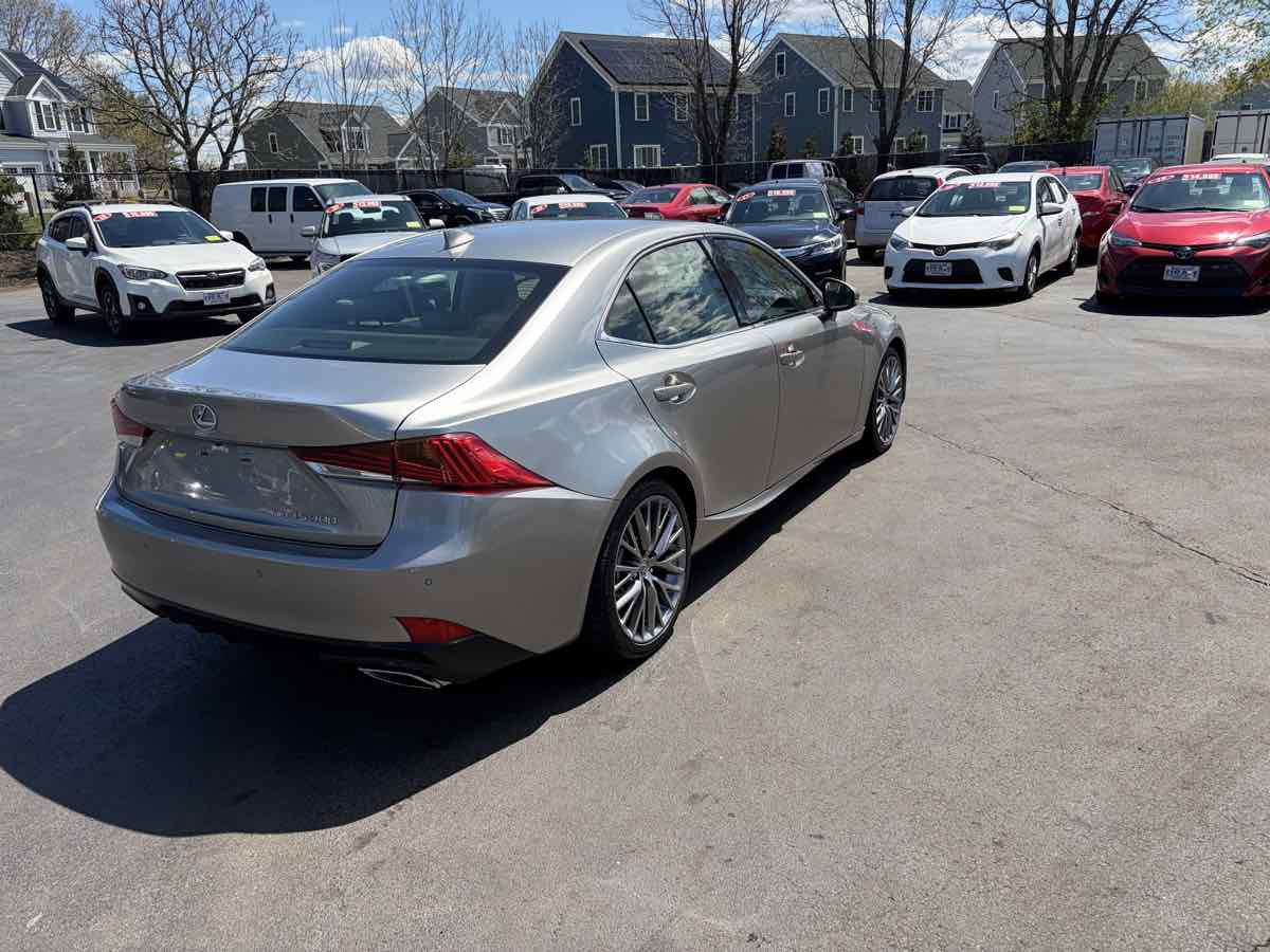 Used 2019 Lexus IS 300 AWD image 6