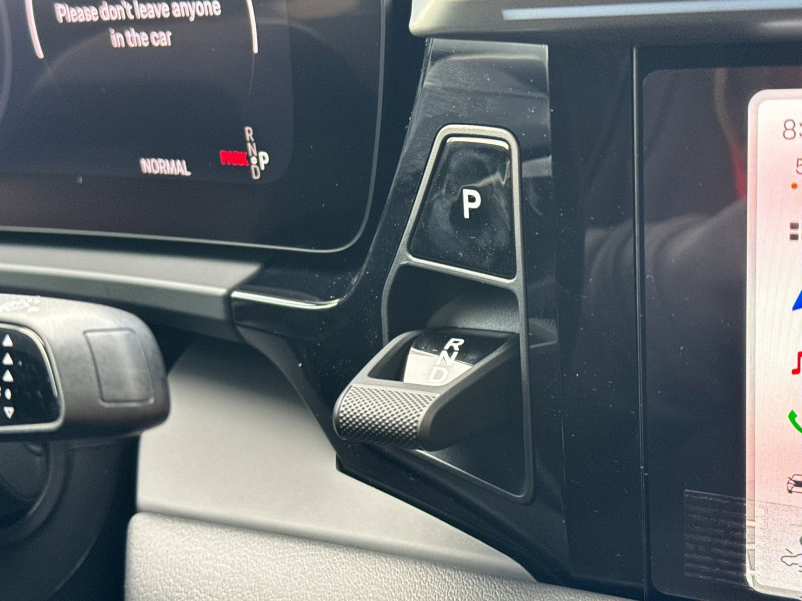 New 2026 Porsche Macan 4S Electric image 25