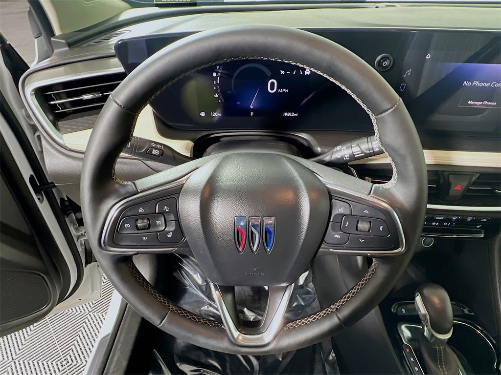 Used 2024 Buick Encore GX Avenir image 11