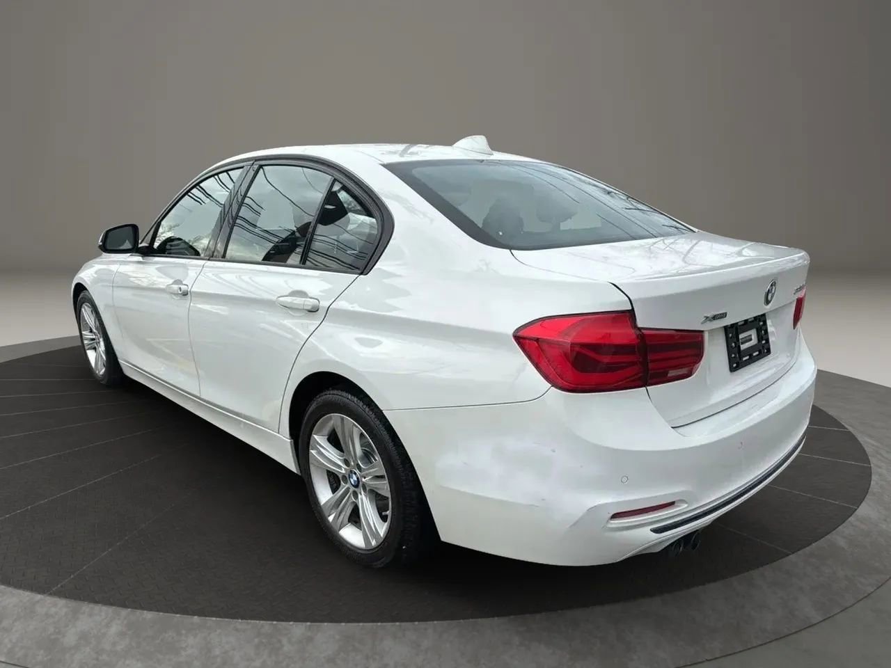 Used 2016 BMW 328i xDrive Sedan image 7