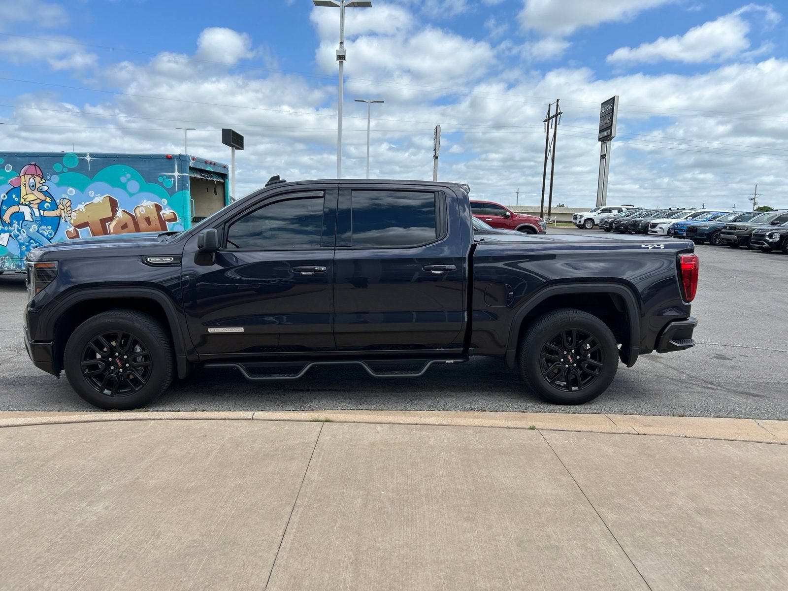 Used 2025 GMC Sierra 1500 Elevation AWD/4WD image 8