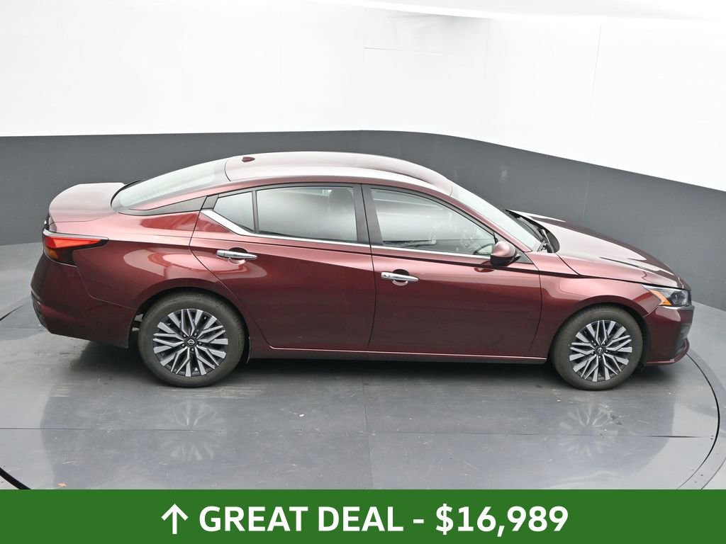 Used 2023 Nissan Altima 2.5 SV image 44